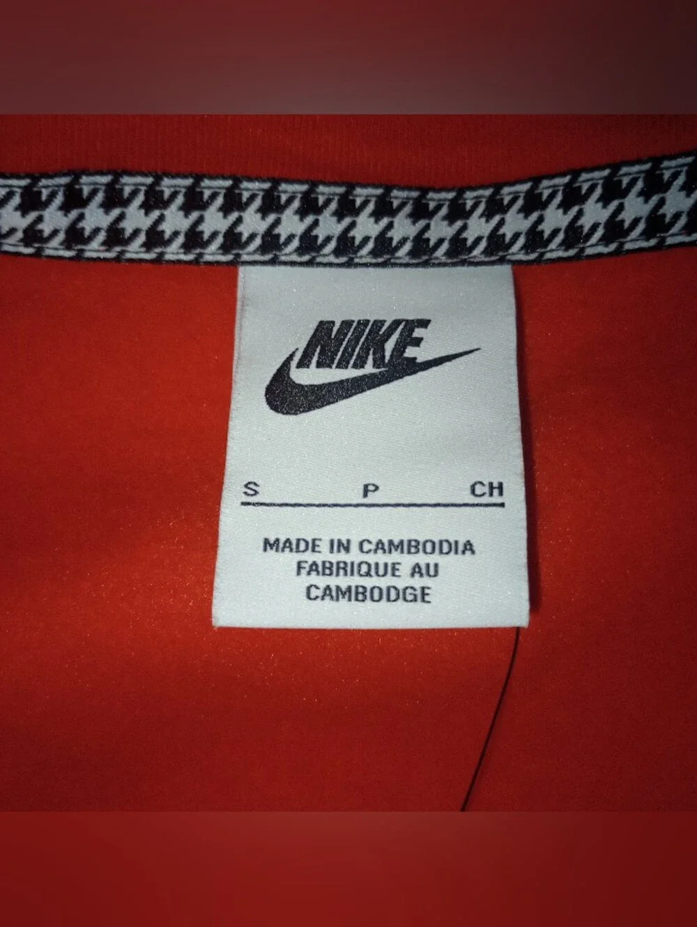 NWT Nike Sportswear Icon Clash Pullover Women's Size Small Oversized Chile Red